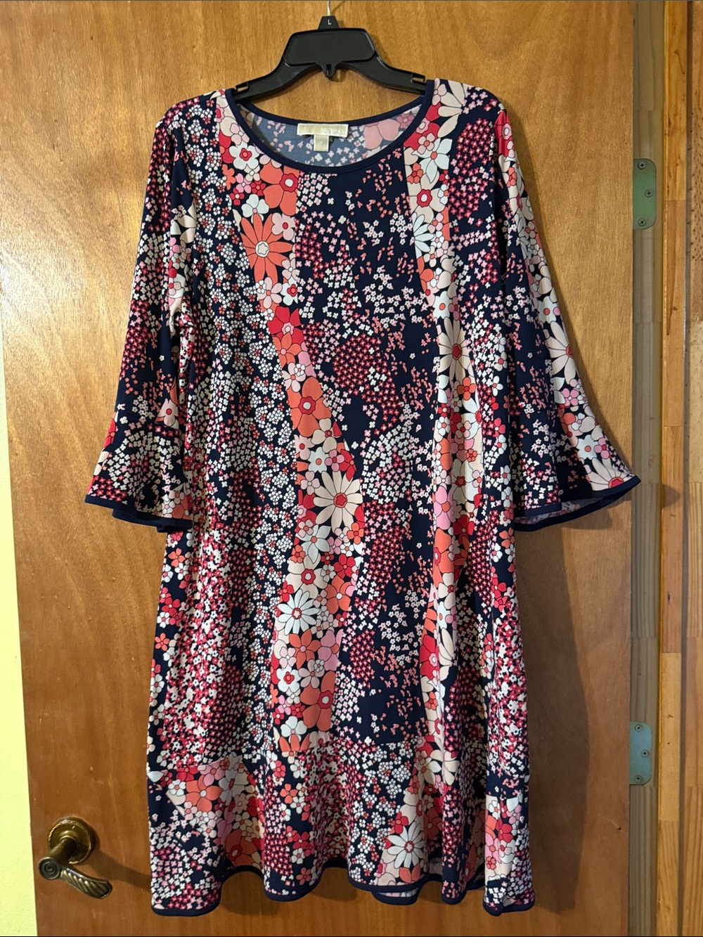 Michael Kors black Floral Swing Dress with Pink & Red, White & peach Accents mlb